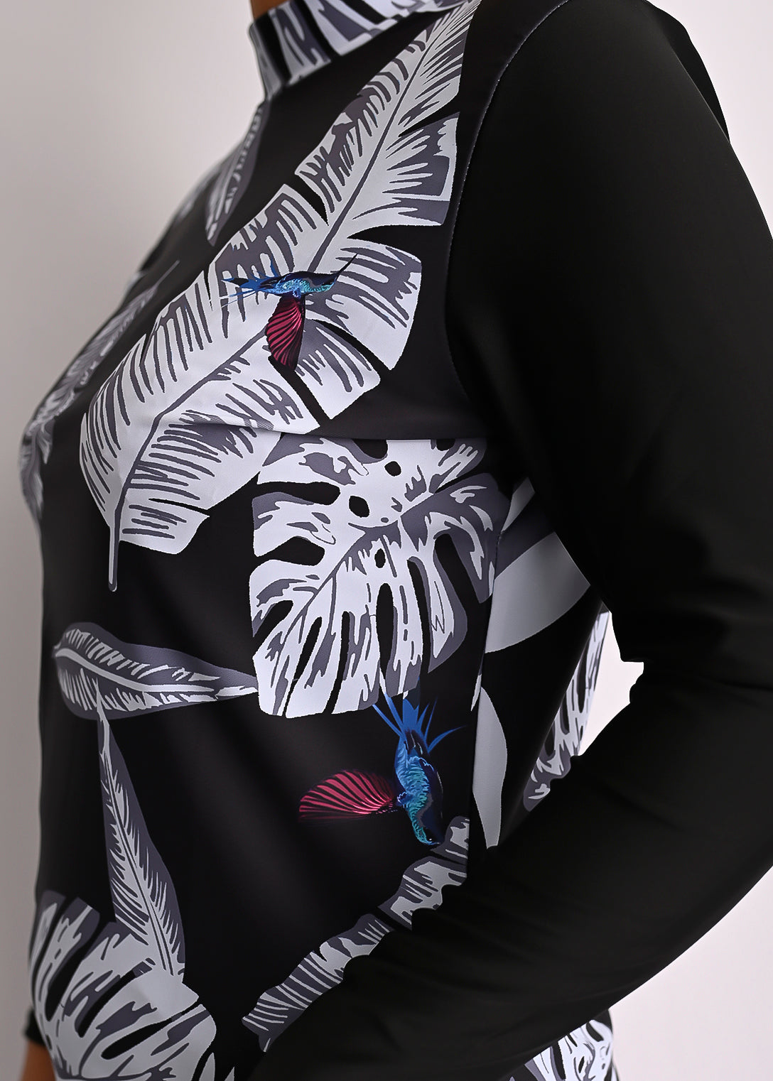 hummingbird_paradise_hijab_swimsuit_black_sidecloseup